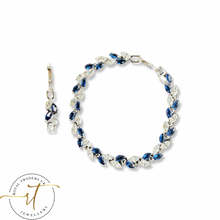 Load image into Gallery viewer, True Blue- pretty blue bracelet
