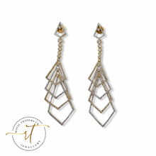 Load image into Gallery viewer, Tully-Elegant statement earrings
