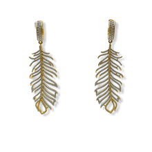 Load image into Gallery viewer, Feather- Our beautiful drop feather earrings
