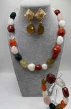 Load image into Gallery viewer, Dakini - Semi-Precious Jewellery Set
